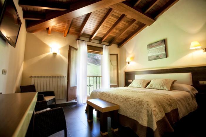 Hotel & Spa Villa De Mestas Mestas De Con Luaran gambar